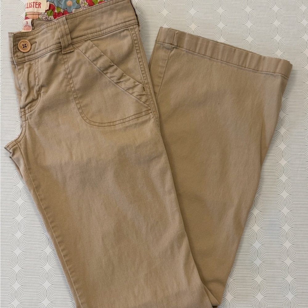 Hollister Women's Beige Straight Leg Jeans